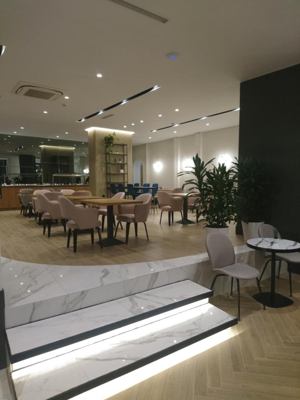 公园酒店 拉里萨 外观 照片