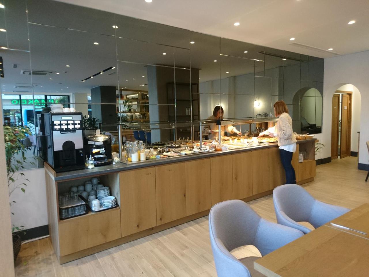 公园酒店 拉里萨 外观 照片